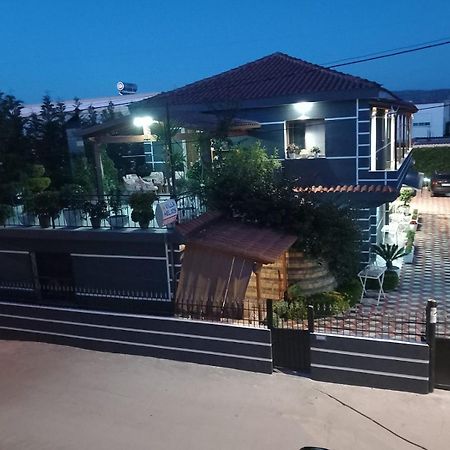Villa Heljos Apartaments Вльора Екстер'єр фото