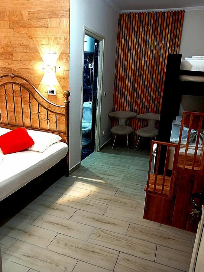 Villa Heljos Apartaments Вльора Екстер'єр фото