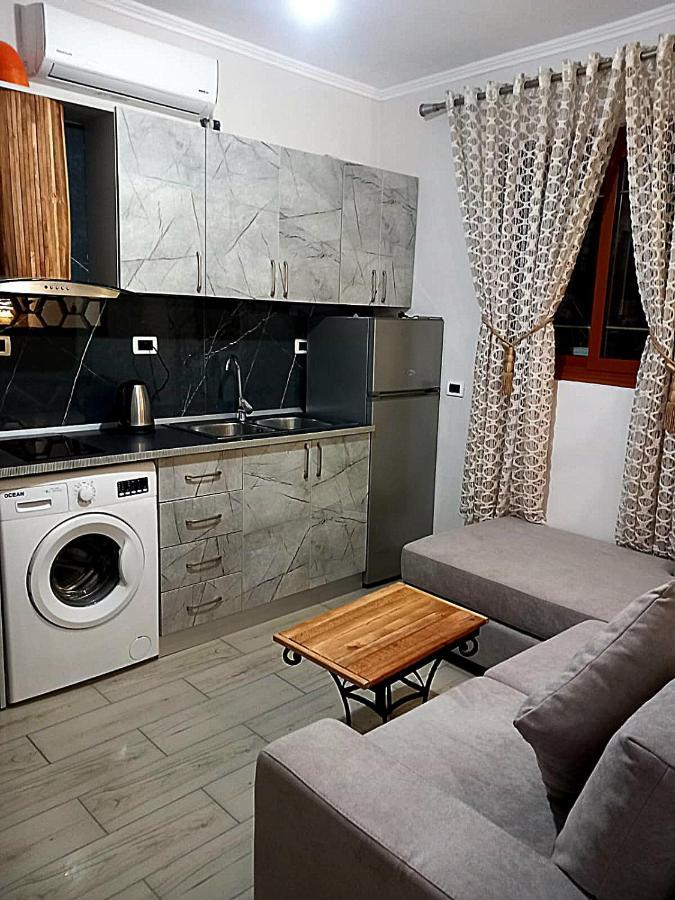 Villa Heljos Apartaments Вльора Екстер'єр фото