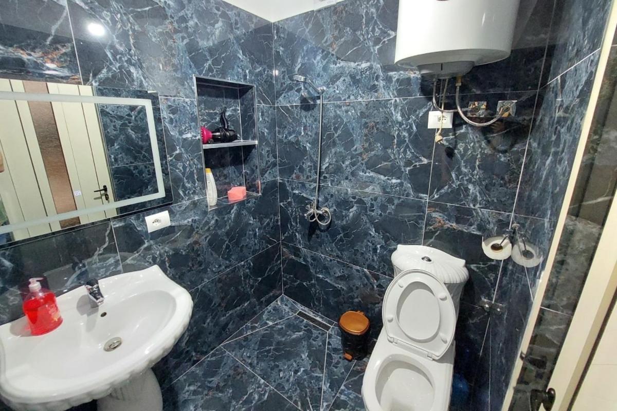 Villa Heljos Apartaments Вльора Екстер'єр фото